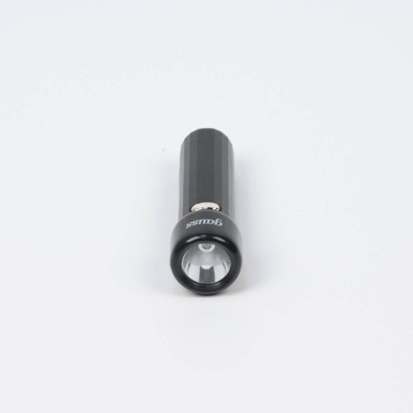 Ручной светодиодный фонарь Gauss аккумуляторный 105х30 50 лм GF202