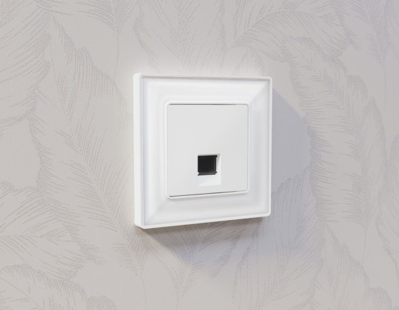 Комплект механизма компьютерной розетки RJ-45 экранированной с автоматической защитной шторкой Alfa Белый матовый Quant Ambrella Volt MA132005 (AP1320, VM185)