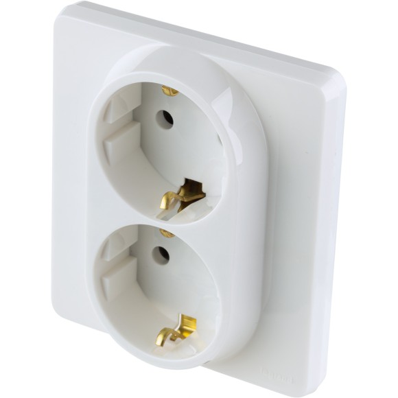Розетка двойная с/з Legrand Inspiria 673750
