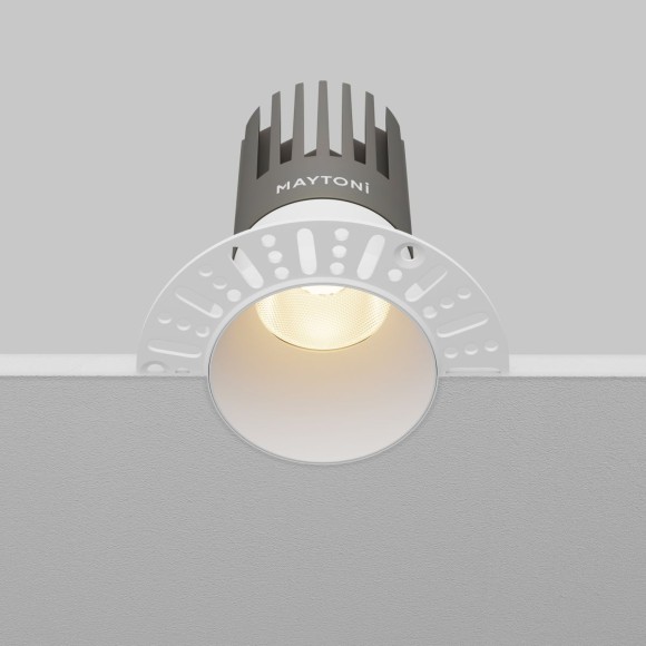 Встраиваемый светильник Maytoni Technical Dip DL122-15W-3K-TRS-W