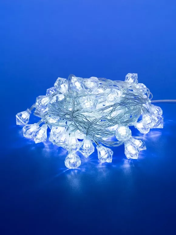 Светодиодная гирлянда (07931) Uniel 220V белый ULD-S0700-050/DTA White IP20 DIAMONDS Светодиодная гирлянда (07931) Uniel 220V белый ULD-S0700-050/DTA White IP20 DIAMONDS