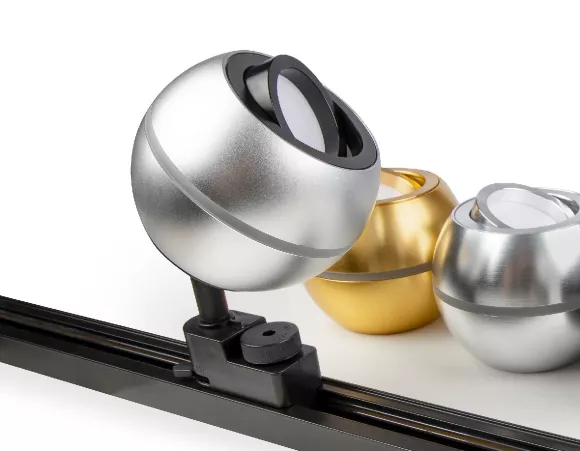 Трековый однофазный светильник с подсветкой Ambrella Light Track System XT1103001 (A2521, C1103, N7002), Серебро, Металл, Современный стиль Трековый однофазный светильник с подсветкой Ambrella Light Track System XT1103001 (A2521, C1103, N7002), Серебро, Металл, Современный стиль