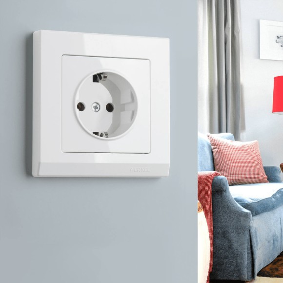 Розетка с заземлением, безвинтовой зажим Werkel белый W1171301 4690389155321