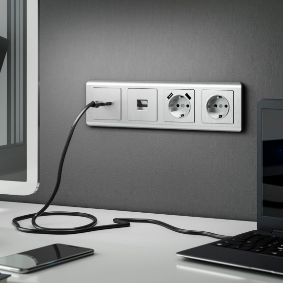 Розетка с заземлением и шторками Werkel cеребряный рифленый W1171109 4690389159725