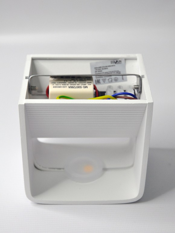 Настенный светильник Elvan BR-310-5W-WW-WTH