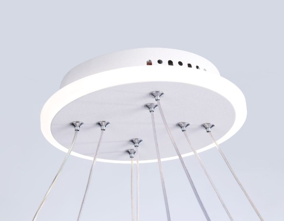 Подвесная светодиодная люстра с пультом управления Ambrella Light LineTech FL66321