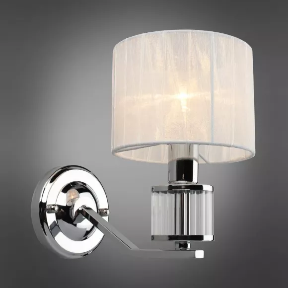 Бра Omnilux OML-66401-01, Хром, Белый, Металл, декоративные элементы крупным планом Бра Omnilux OML-66401-01, Хром, Белый, Металл, декоративные элементы крупным планом