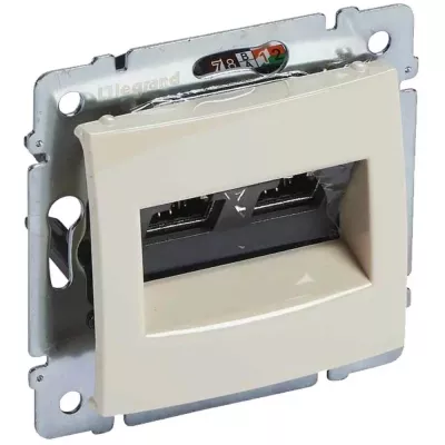 Розетка компьютерная 2хRJ45 Legrand Valena 6 кат UTP с захватами слоновая кость 774147