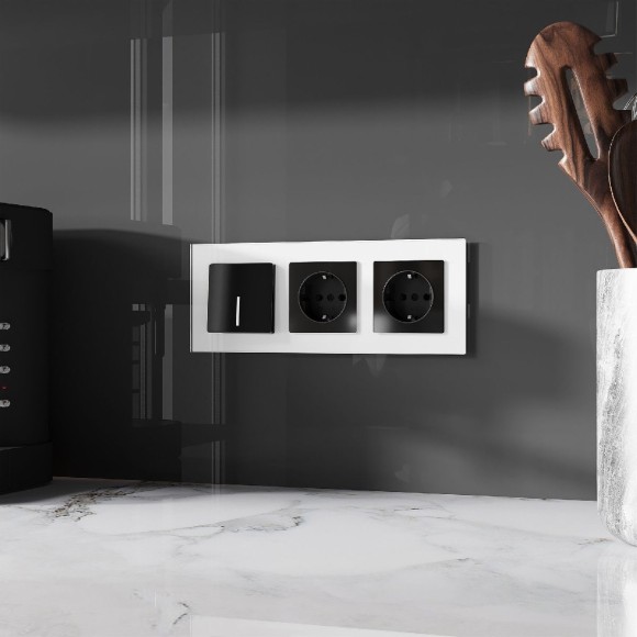 Розетка с заземлением и шторками Werkel 4690389197710 W1171148 a064042