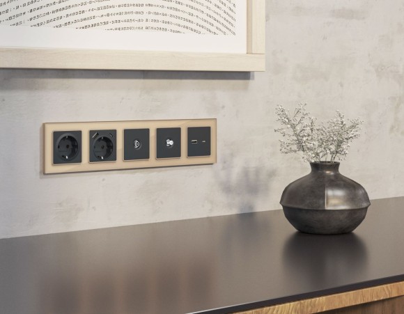 Комплект механизм TV розетки SAT 5-2400MHz 3.5dB Alfa Графит мягкое касание Quant Ambrella Volt MA913050 (AP9130, VM215)