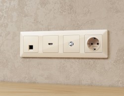 Комплект механизма TV розетки SAT 5-2400MHz 3.5dB Alfa Бежевый глянец Quant Ambrella Volt MA313050 (AP3130, VM215)