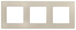 Рамка 3-постовая Legrand Etika слоновая кость 672513