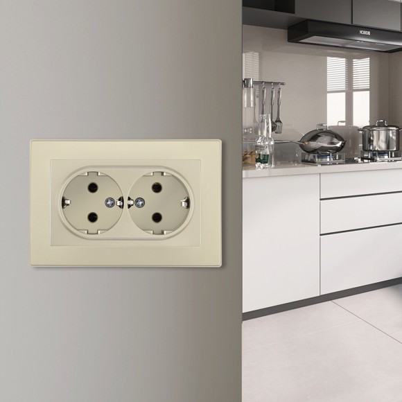 Розетка двойная с/з и шторками Arte Milano SET06-double-40-2 shampan