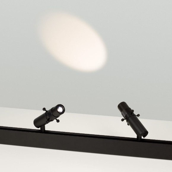 Трековый магнитный светильник Arlight MAG-ORIENT-SPOT-CROP-ZOOM-TC-R35-6W Warm3000 (BK, 19-29 deg, 48V) 045067