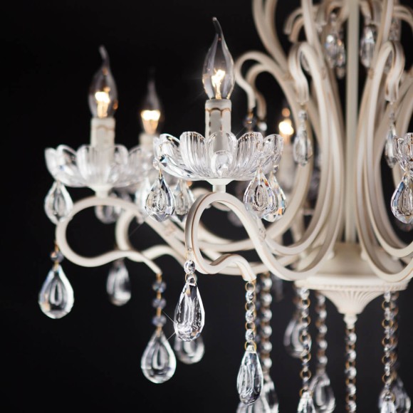 Потолочная люстра Eurosvet 12205/8 белый Strotskis