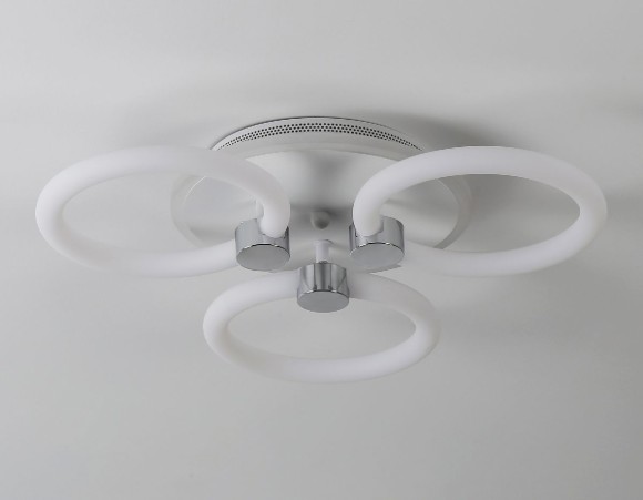 Потолочная светодиодная люстра с пультом управления Ambrella Light Original FA3838