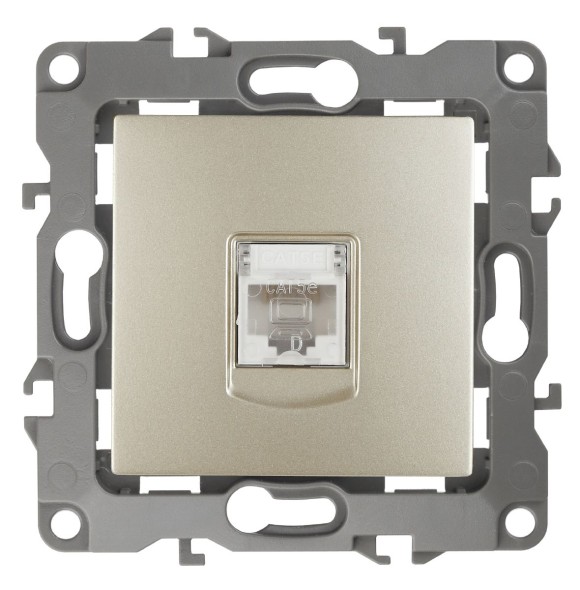 Розетка информационная RJ45 Эра 12-3107-04 Б0014726