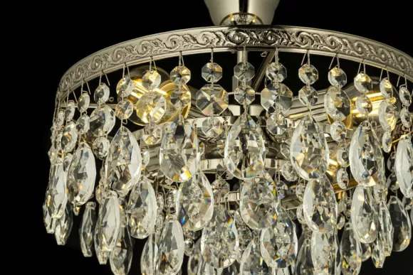 Люстра на штанге Arti Lampadari Castellana E 1.3.30.601 N, декоративные элементы крупным планом Люстра на штанге Arti Lampadari Castellana E 1.3.30.601 N, декоративные элементы крупным планом