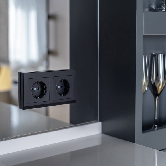 Рамка Werkel Stark на 2 поста черный W0021808 4690389161827