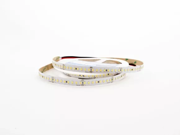 Светодиодная лента LEDS POWER 2835 176/м (16Вт/м) 24В холодная, серия ПРО140 005225 Светодиодная лента LEDS POWER 2835 176/м (16Вт/м) 24В холодная, серия ПРО140 005225