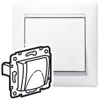 Розетка с/з со шторками с защитной крышкой Legrand Valena Classic 694270