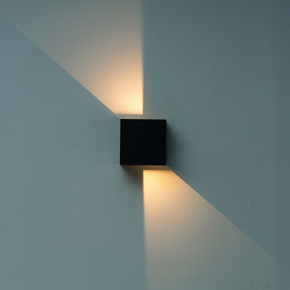 Настенный уличный светильник Mantra Davos XL 7653