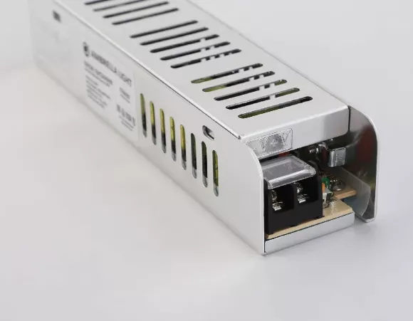 Блок питания с EMC для светодиодной ленты Ambrella Light Illumination 60Вт DC24В 2,5A IP20 GS8681 Блок питания с EMC для светодиодной ленты Ambrella Light Illumination 60Вт DC24В 2,5A IP20 GS8681