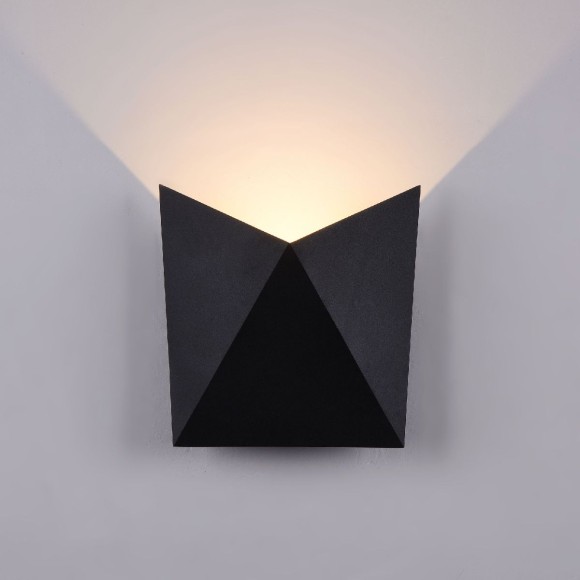 Уличный настенный светодиодный светильник Maytoni Beekman O802WL-L7B