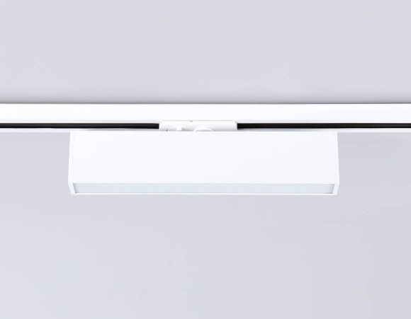 Трековый однофазный светильник Ambrella Light Track System GL6761