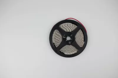 Светодиодная лента LEDS POWER 2835 120/м (10Вт/м) 12В нейтральная 008639