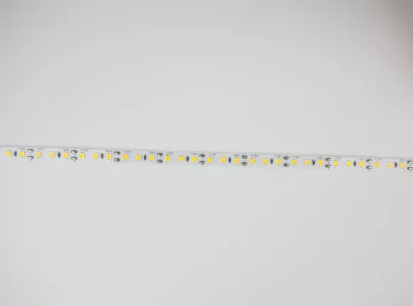 Светодиодная лента LEDS POWER 2835 120/м (10Вт/м) 12В нейтральная 008639 Светодиодная лента LEDS POWER 2835 120/м (10Вт/м) 12В нейтральная 008639